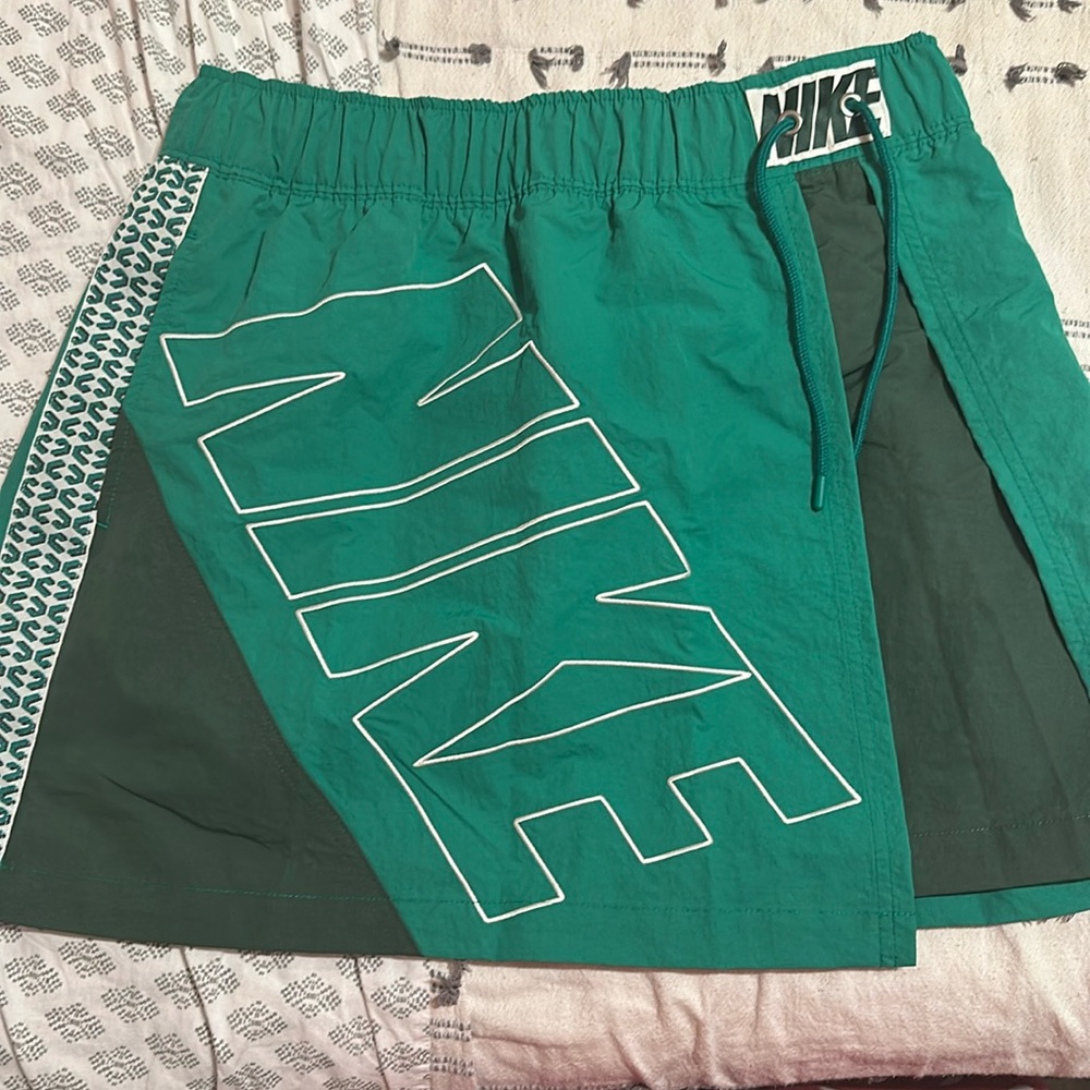 NWT
